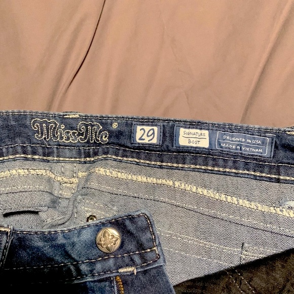 Miss Me Signature Boot jeans size 29 professionally altered inseam 30” - Picture 6 of 8